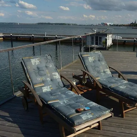 Houseboat Harmony * Stralsund