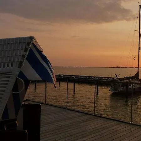 Houseboat Harmony Stralsund